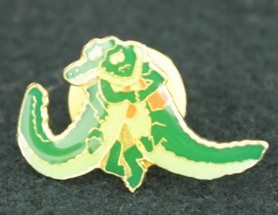 Hugging Gators Pin