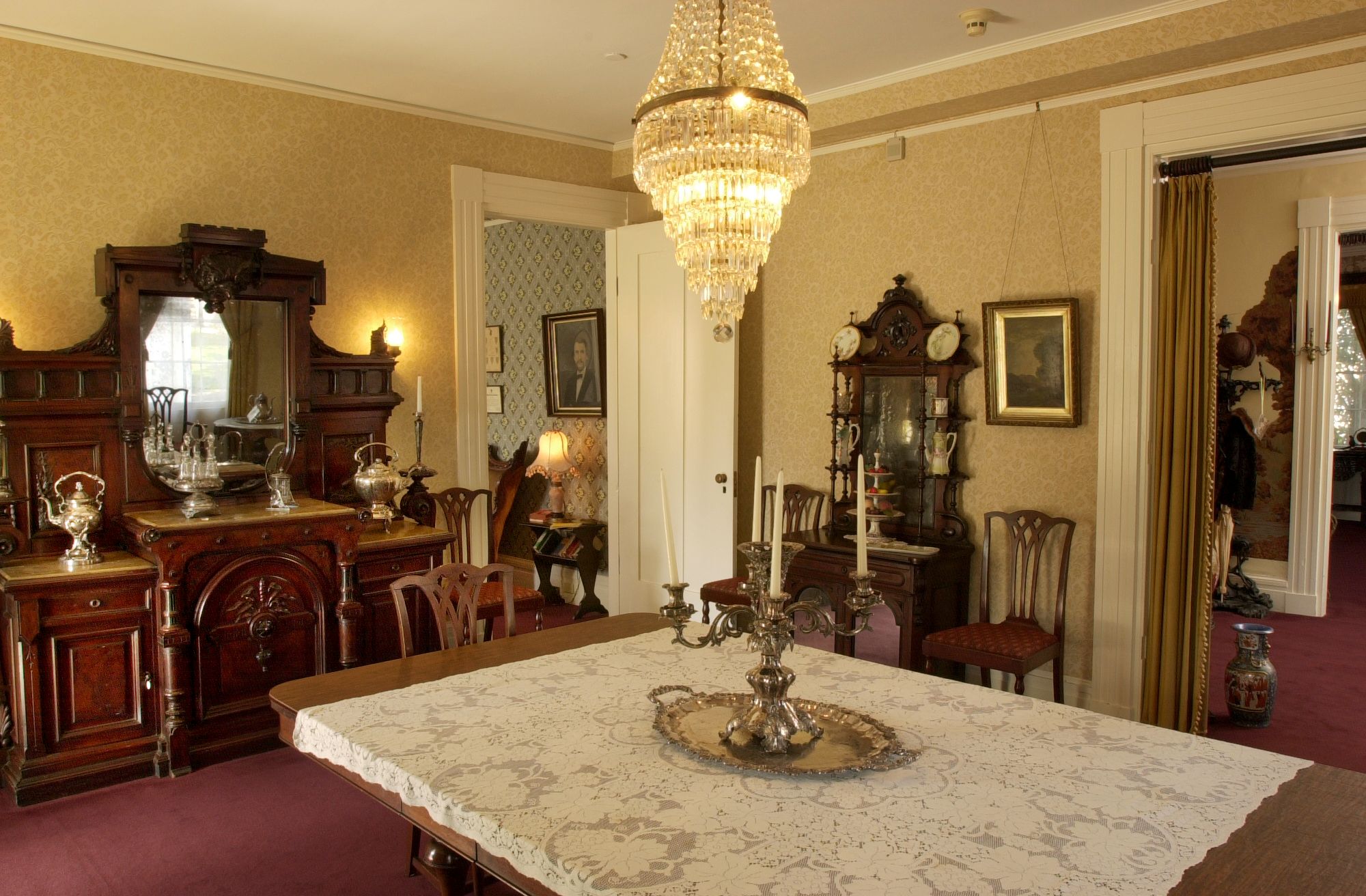 Behind the scenes in the Dining Room